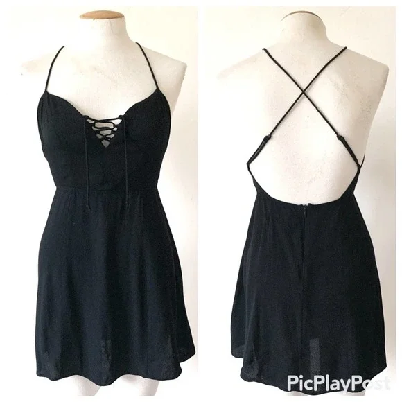 Reformation Dress - Picture 2 of 7